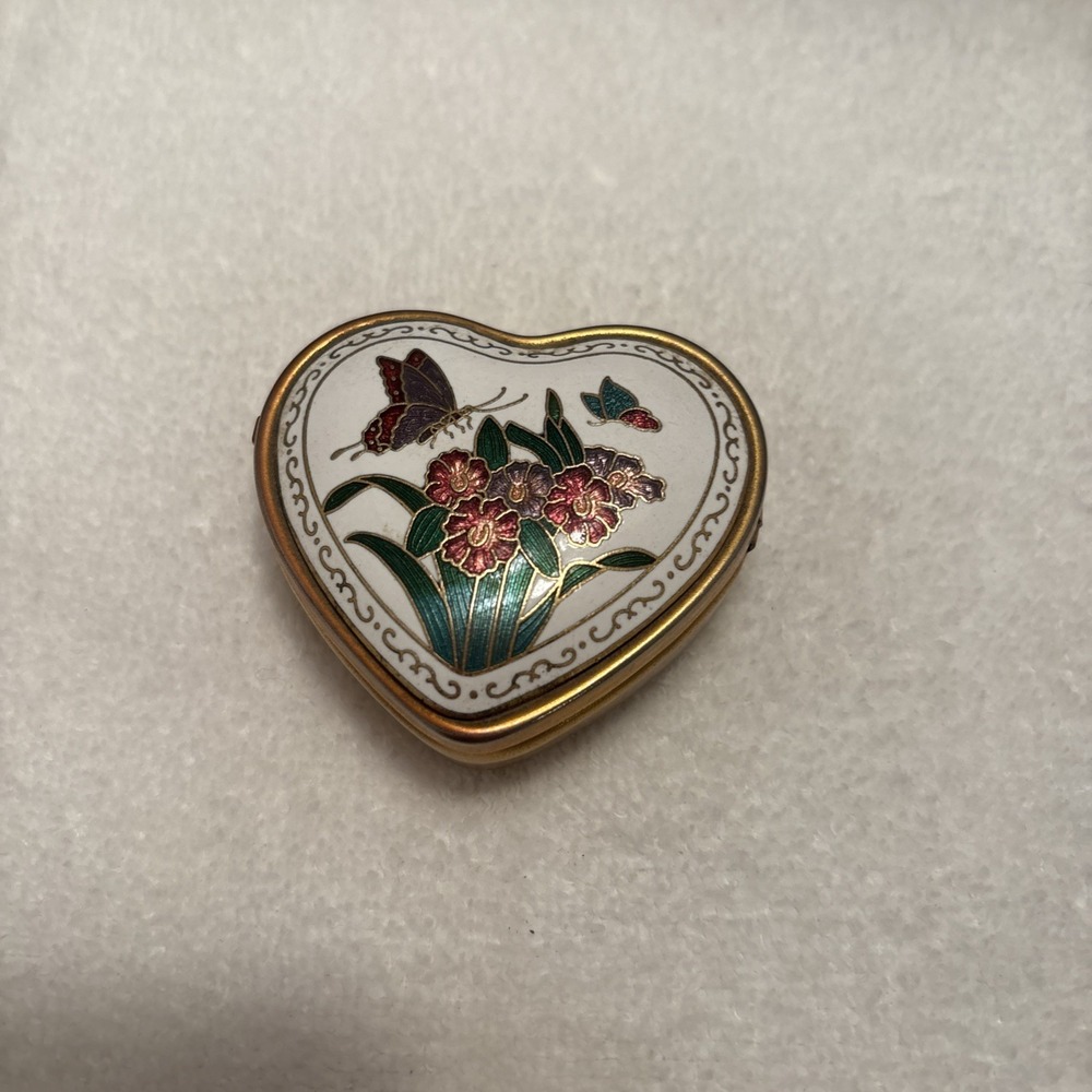 Vtg Cloisonné Heart Shaped Hinged Pill Trinket Box Butterfly w/Flowers Enameled
